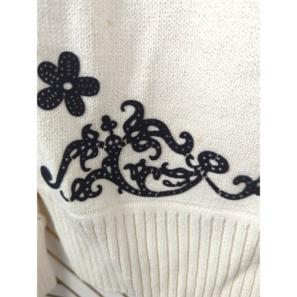 ST. JOHN Women's White Sweater Black Embroidery Knit Long Sleeve Size P STAINED - Picture 4 of 9